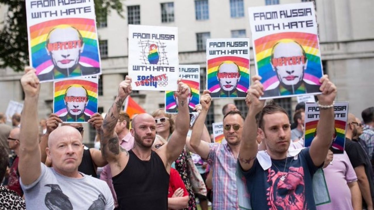 Redadas en Locales Gay en Rusia Después de la Prohibición del Tribunal Supremo