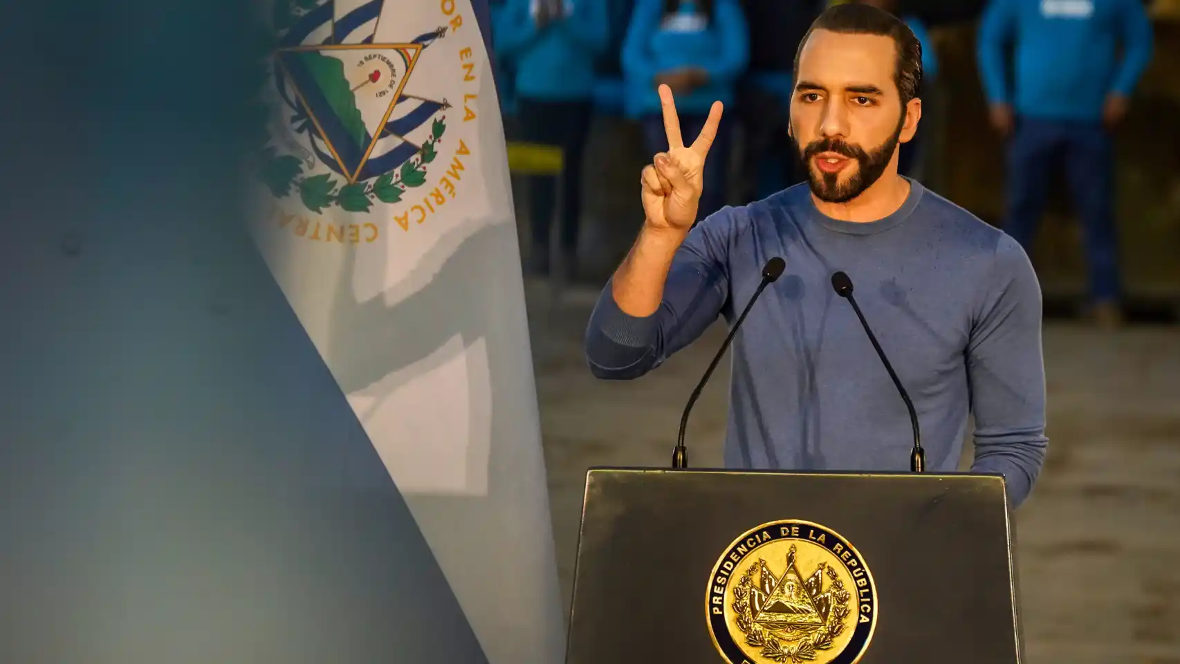 Nayib Bukele Alcanza el Pico de Popularidad: Encuesta de CID Gallup Revela un Abrumador 90% de Aprobación Regional Latinoamérica.