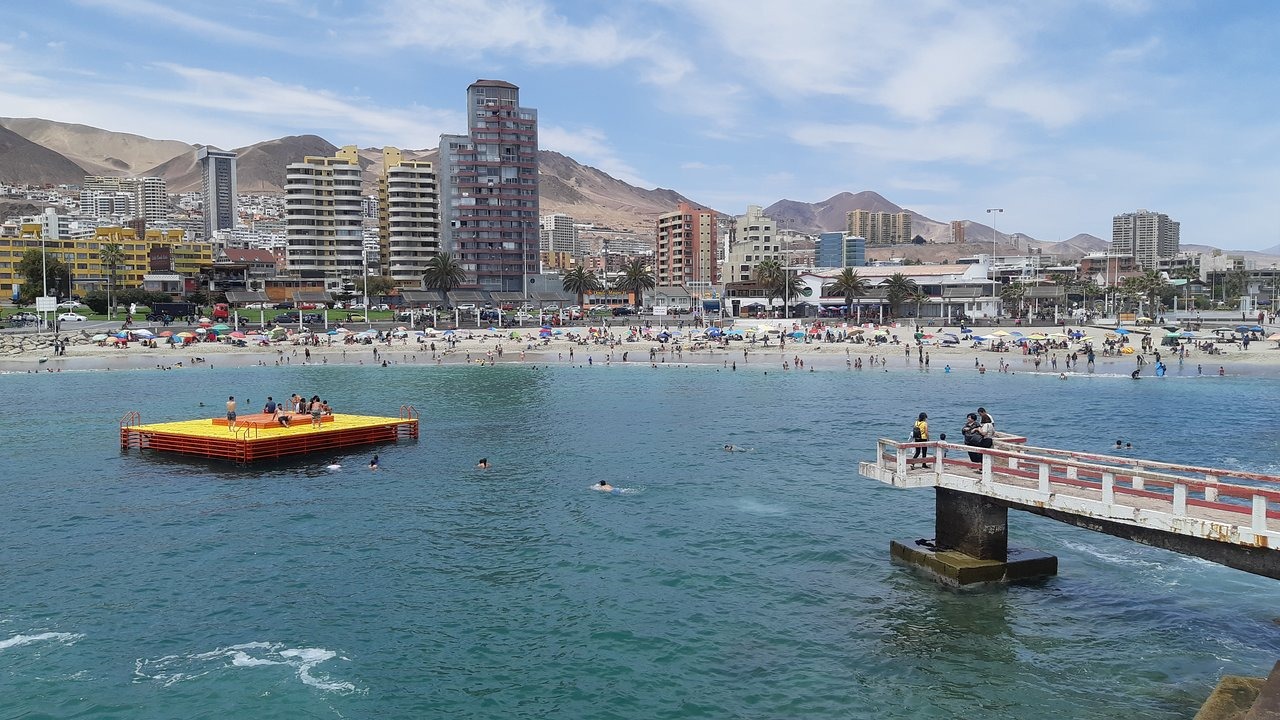 Desafíos y Desencuentros: La Realidad de las Playas en Antofagasta.