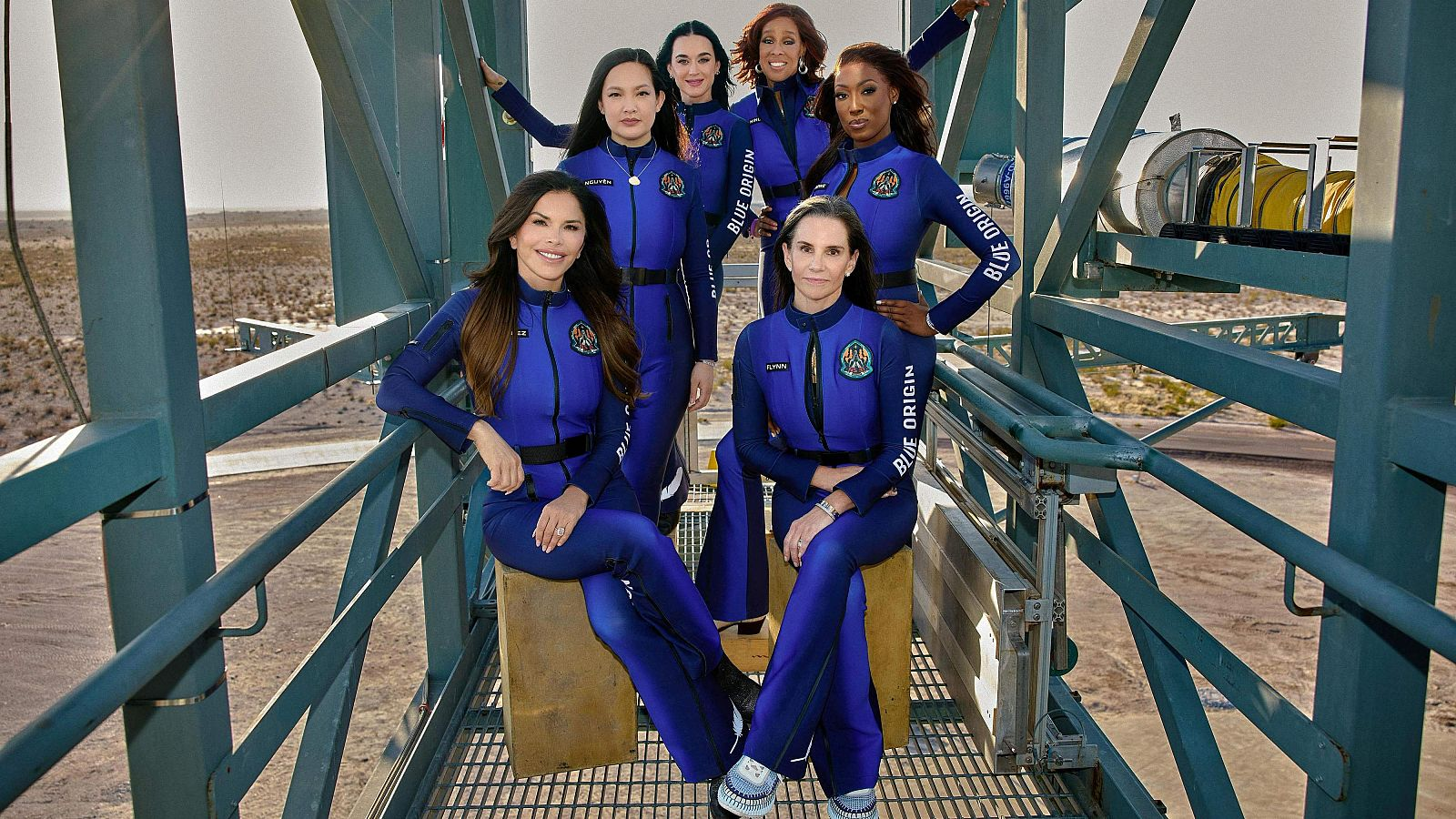 Katy Perry viaja al espacio en histórica misión femenina de Blue Origin