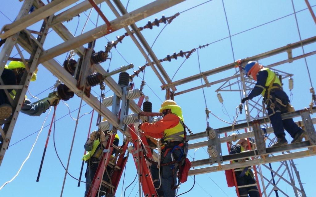 CGE anuncia nuevas acciones para mejorar la distribución de energía eléctrica en Mejillones.