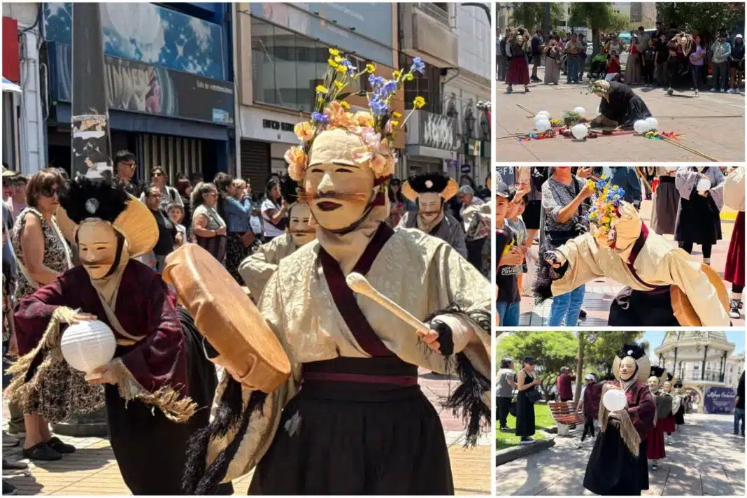 “Ckuri, Limpiadores de Pueblos” de La Huella Teatro impacta el centro de Antofagasta con ritual escénico de fin de año
