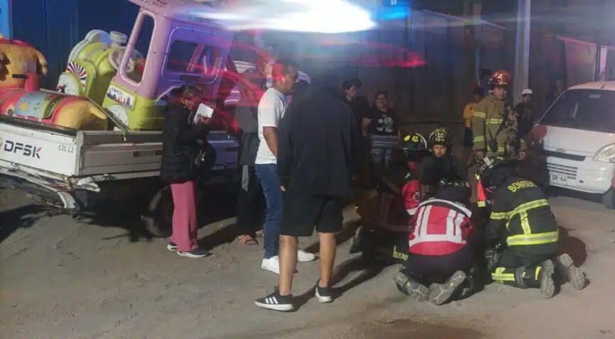 “la mujer de los guantes y medias de seda”