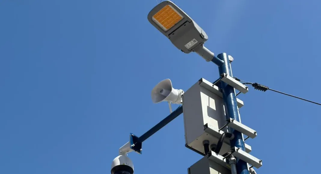 Antofagasta estrena tecnología de punta: Postes con botones de pánico y visión 360° ya operan en el centro