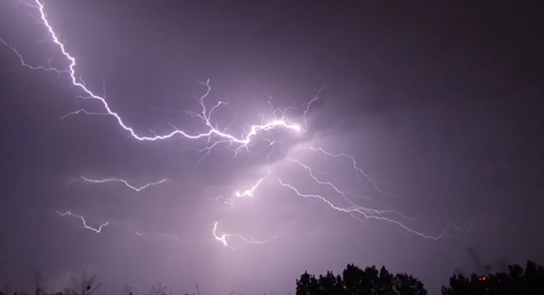 Alerta por posibles tormentas eléctricas en la cordillera de la Región de Antofagasta hasta el sábado