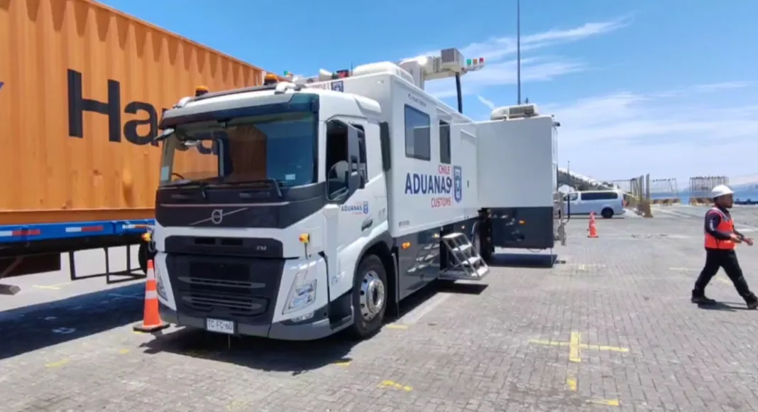Antofagasta suma nuevo camión escáner para reforzar la fiscalización en puertos y puntos estratégicos