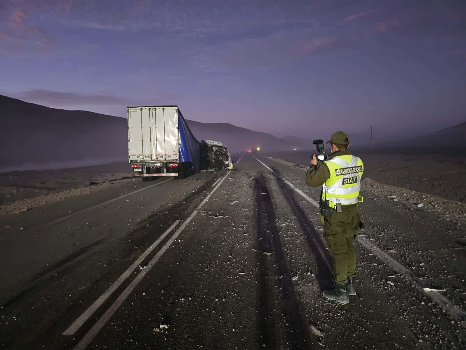 Muerte en accidente de tráfico en la peligrosa ruta de Antofagasta: Una persona fallece en choque de camiones en Taltal.