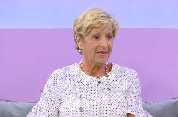 La ex primera dama Marta Larraechea fue hospitalizada de emergencia debido a un posible paro cardiorrespiratorio.