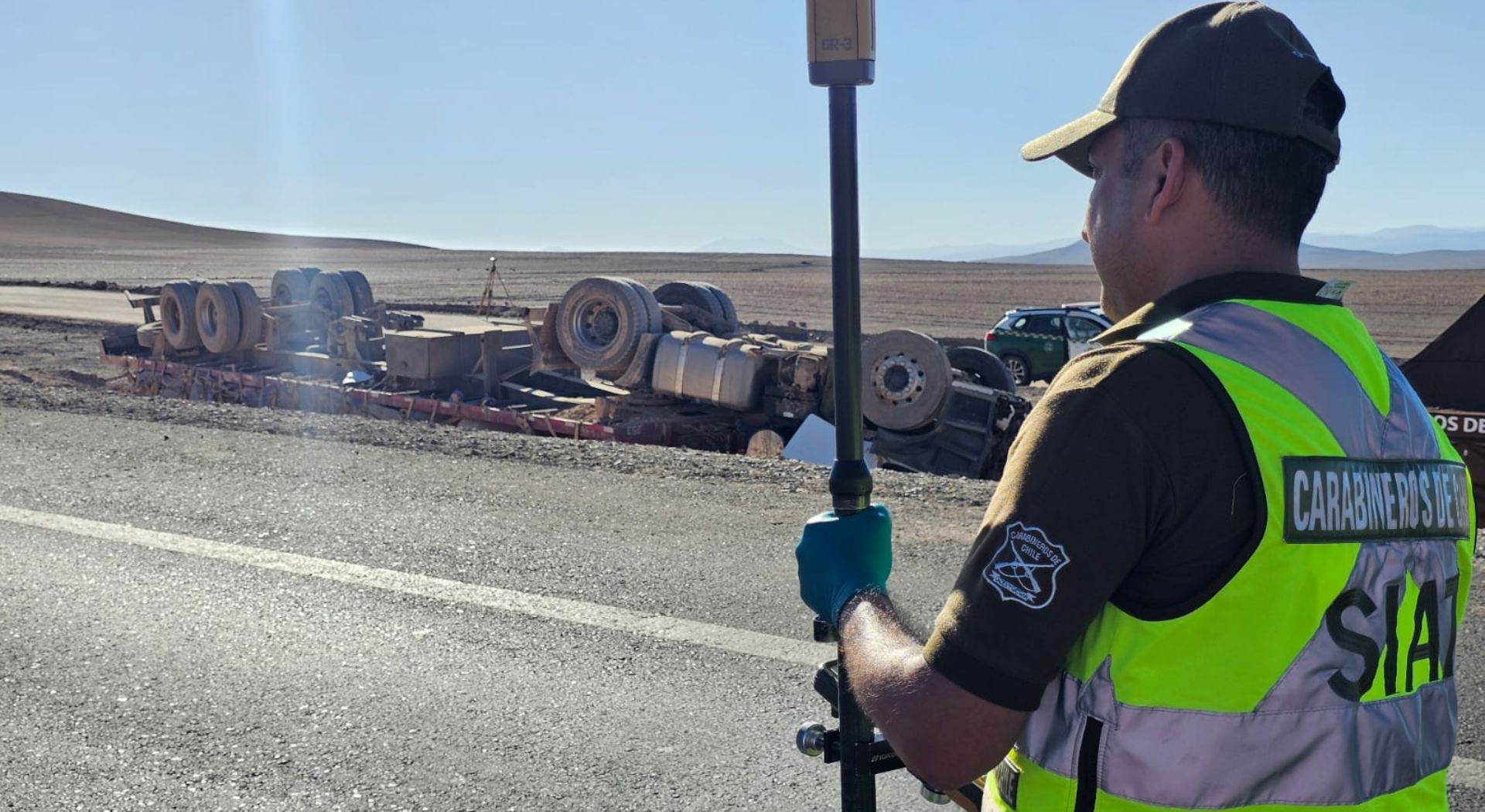 Trágico accidente en Taltal: conductor de camión murió al volcar en la Ruta 5 Norte.