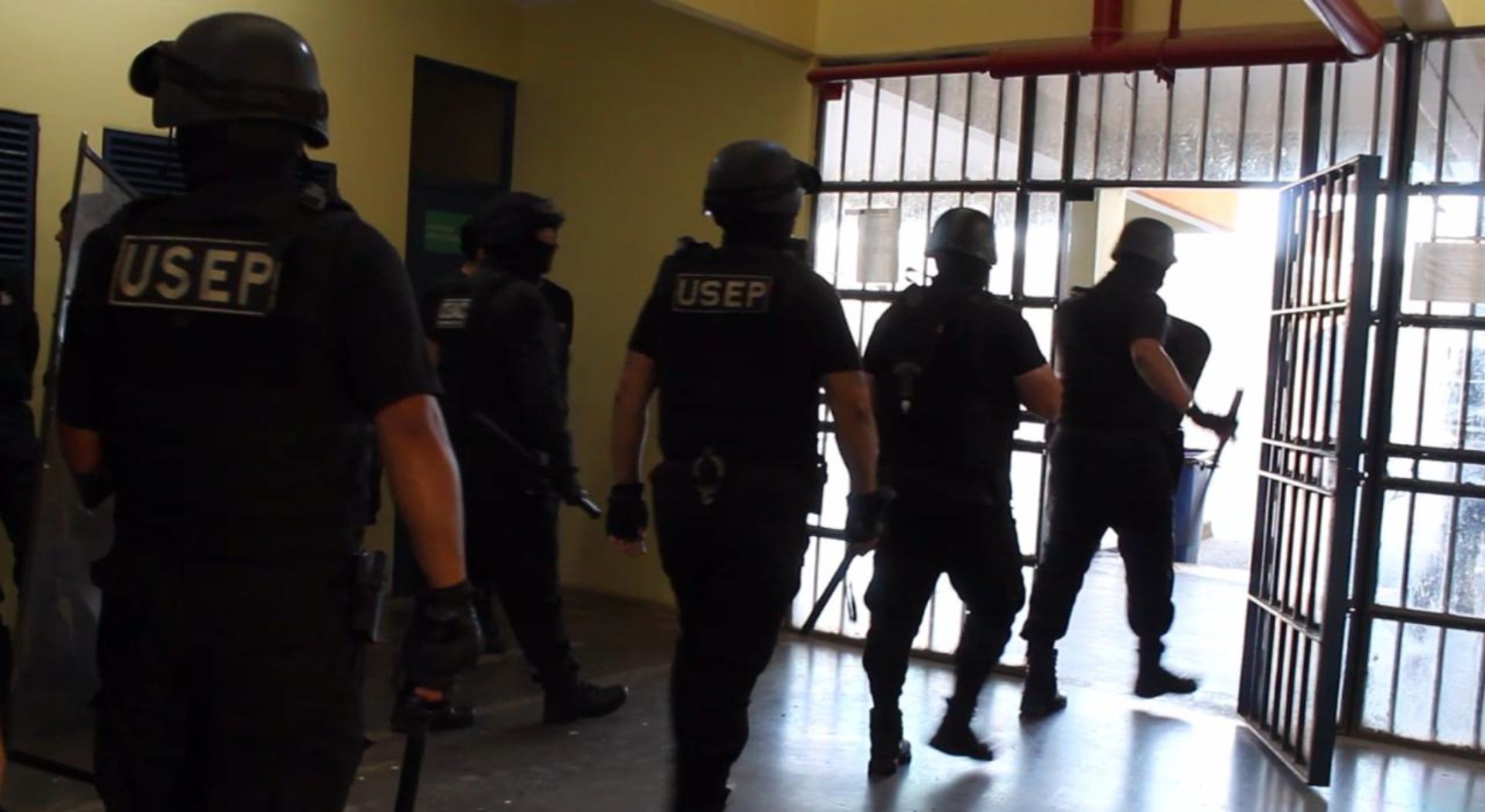 Nuevas redadas en prisiones de Antofagasta: se confiscaron teléfonos móviles, armas blancas y sustancias ilícitas.