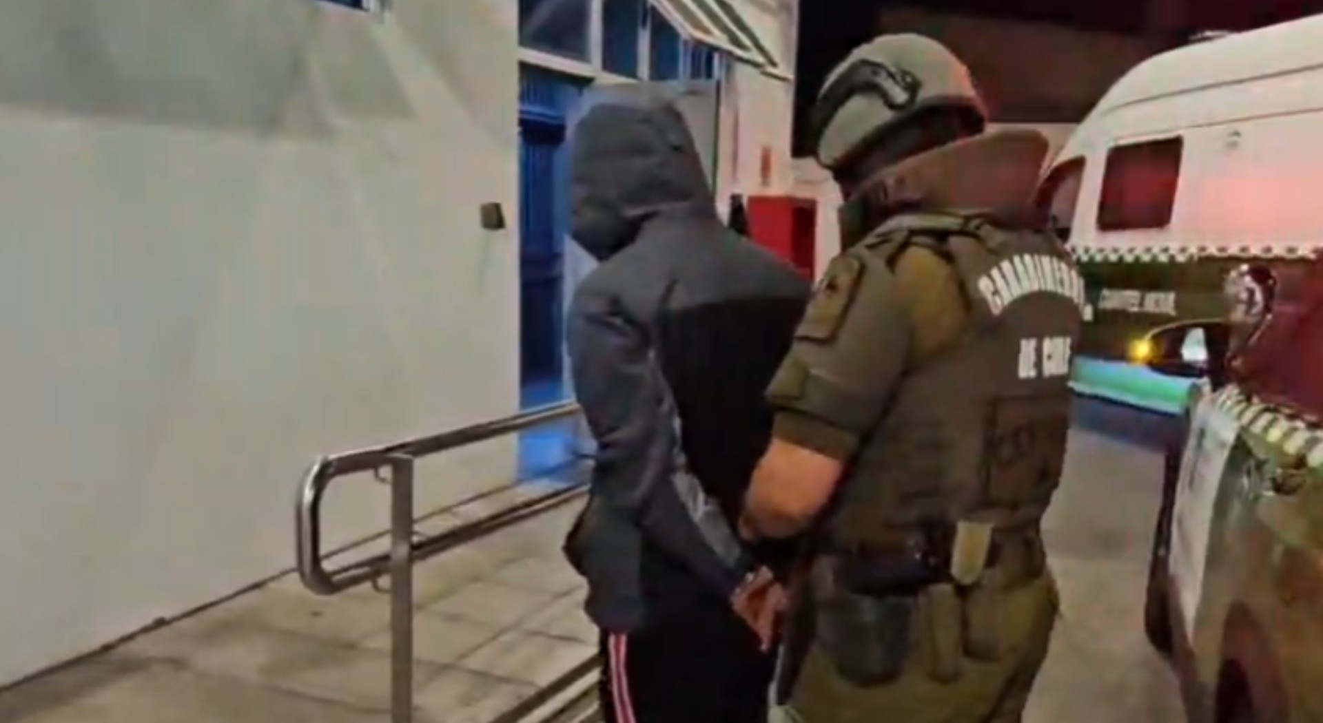 Tres sujetos son sorprendidos en plena venta de drogas y son detenidos en el norte de Antofagasta.