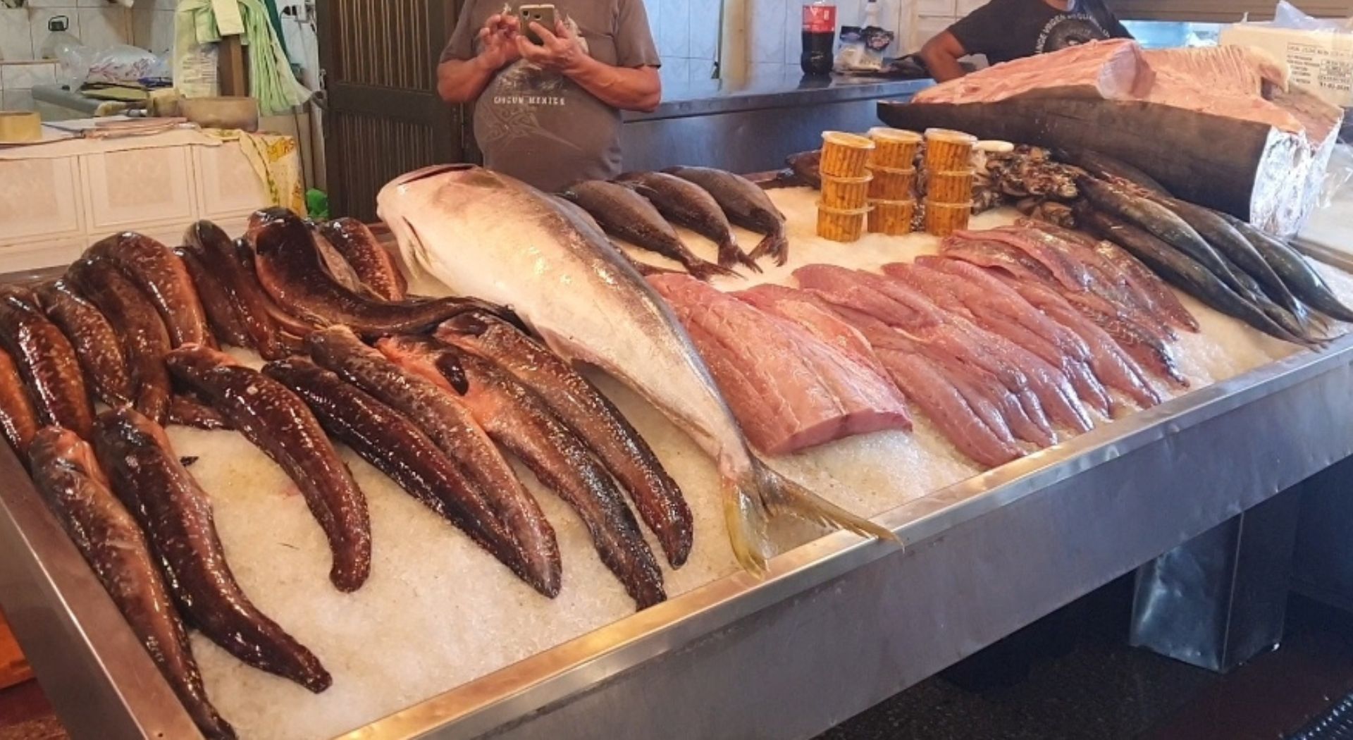 Incautaron mil kilos de comida durante inspecciones por Semana Santa en Antofagasta.