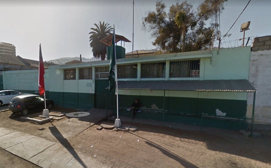 «Al estilo de Spiderman: Interna logra escapar de la Cárcel de Mujeres de Antofagasta trepando un muro»