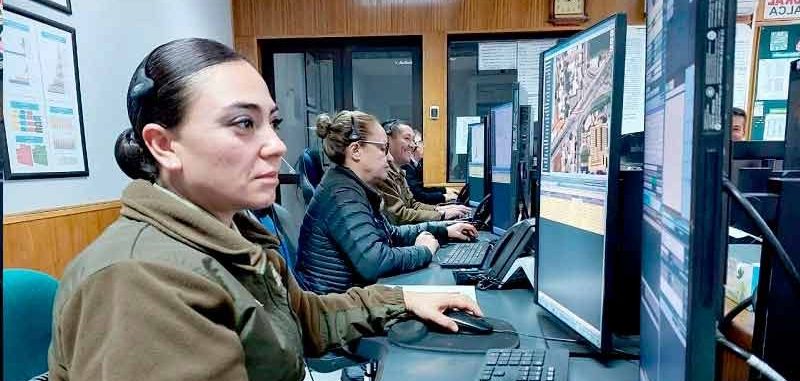 Coyhaique | Se registraron 36.580 denuncias de procedimientos falsos en 2025 al número 133 de Carabineros.