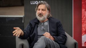 Smiljan Radić, Premio Pritzker 2026, comparte su visión de la arquitectura con más de 400 estudiantes en Antofagasta