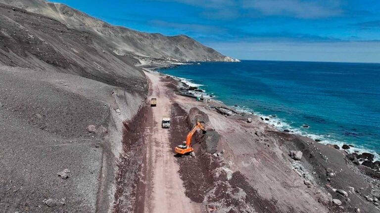 La Ruta 1 hacia el norte de Tocopilla reabre al tráfico tras un mes de trabajos por lluvias