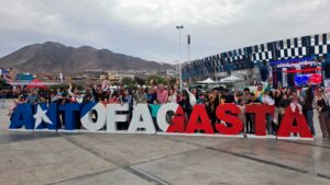 Diversión y Tradición en la Fonda Municipal de Antofagasta con Juegos Criollos y Volantines
