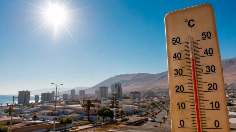 Alerta en Antofagasta y San Pedro de Atacama por temperaturas extremas