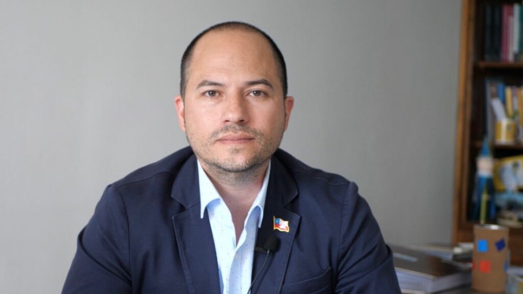 Dinko Rendic se une a Evópoli: un enfoque renovador en políticas públicas y compromiso ético