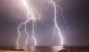 Nuevas Alertas Meteorológicas: Tormentas Eléctricas y Nevadas en Antofagasta