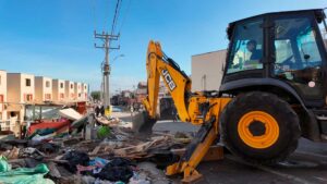 Desalojo de Villa El Salar en Antofagasta: Proceso de limpieza y reubicación de animales